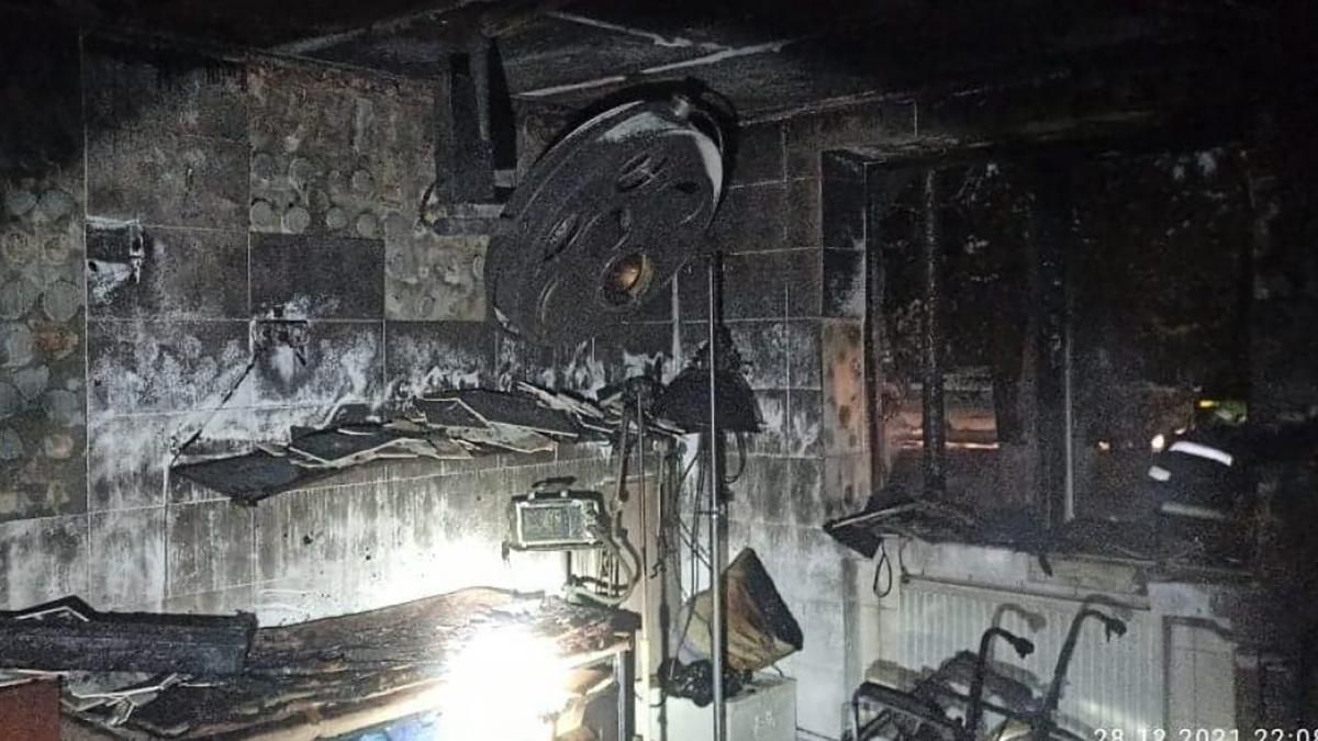 "Пациенты сгорели заживо": подробности трагического пожара в реанимации Косово "Пациенты сгорели заживо": подробности трагического пожара в реанимации Косово