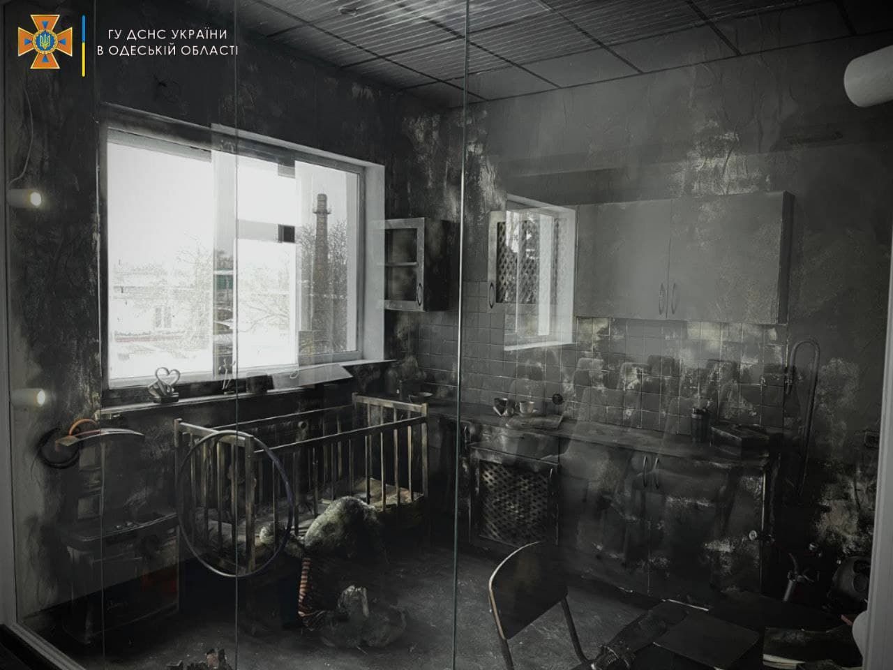Одеських дітей навчатимуть безпеці у кімнаті, що згоріла – атмосферні фото - Новини Одеси - Одеса Одеських дітей навчатимуть безпеці у кімнаті, що згоріла – атмосферні фото - Новини Одеси - Одеса