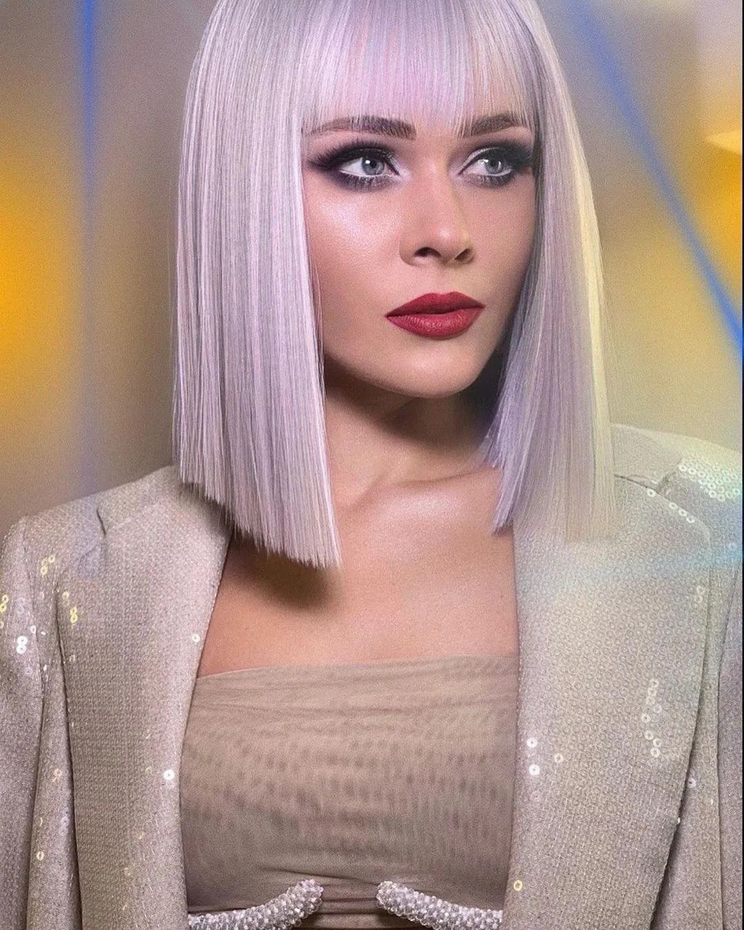 Юлія Саніна у костюмі за 26 тисяч гривень Юлія Саніна у костюмі за 26 тисяч гривень