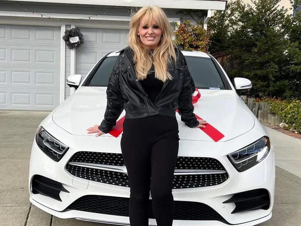 Грег Чапкіс подарував дружині авто Грег Чапкіс подарував дружині авто