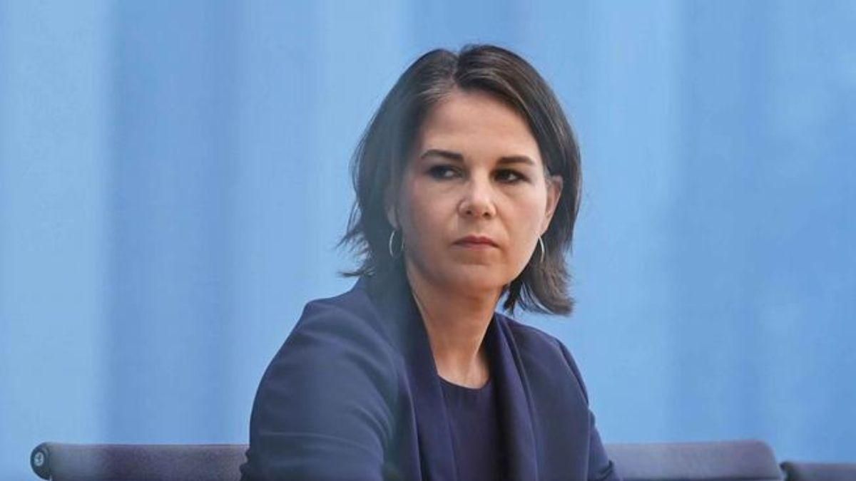 Поставки оружия Украине: Германия призывает решать конфликт с Россией дипломатией Поставки оружия Украине: Германия призывает решать конфликт с Россией дипломатией