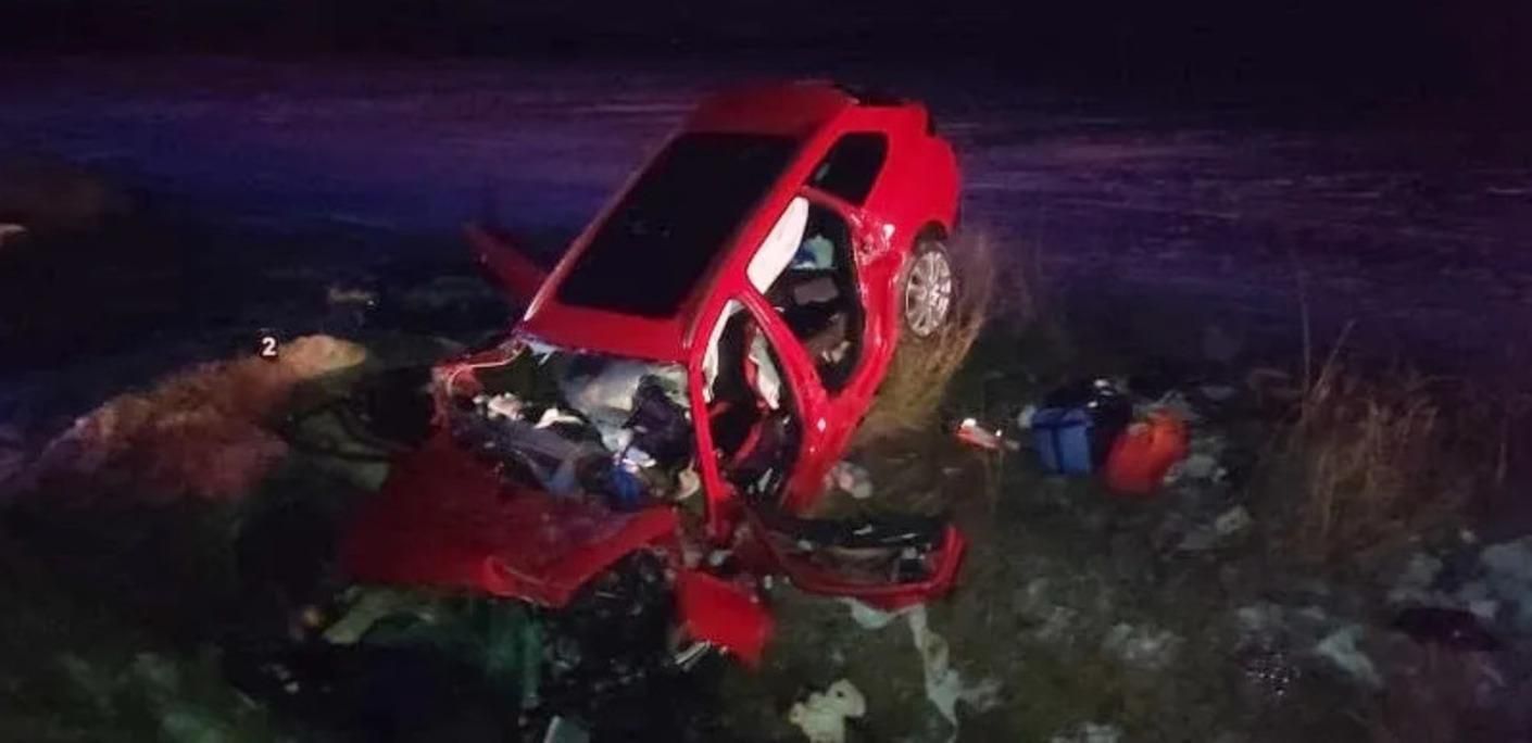 Поспішали святкувати Різдво: деталі смертельної автотрощі з українцями в Словаччині - 24 Канал Поспішали святкувати Різдво: деталі смертельної автотрощі з українцями в Словаччині - 24 Канал