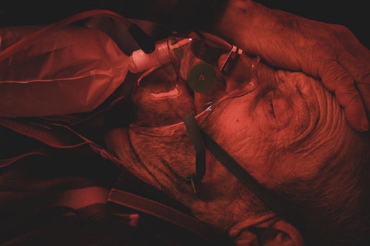 В канун Нового года количество COVID-больных в Украине начало расти В канун Нового года количество COVID-больных в Украине начало расти