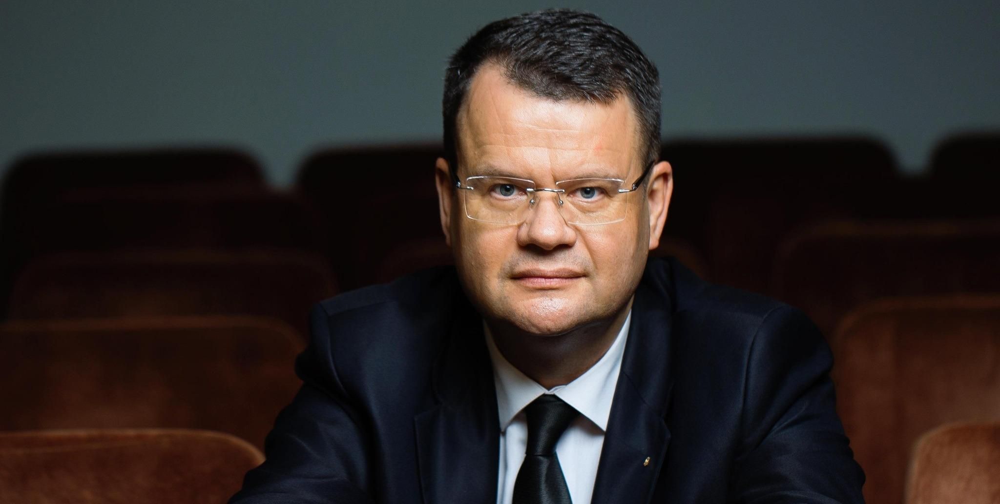 Гарбарук впервые прокомментировал скандал с декольте Тишкун и отношения с ней Гарбарук впервые прокомментировал скандал с декольте Тишкун и отношения с ней