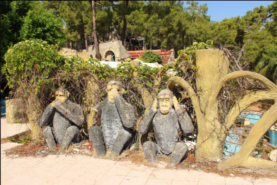 Закинутий курорт в Туреччині Закинутий курорт в Туреччині