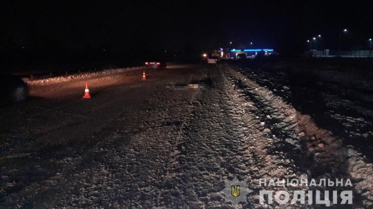 Нашли тело без головы: возле Харькова водитель сбил пешехода и скрылся с места ДТП