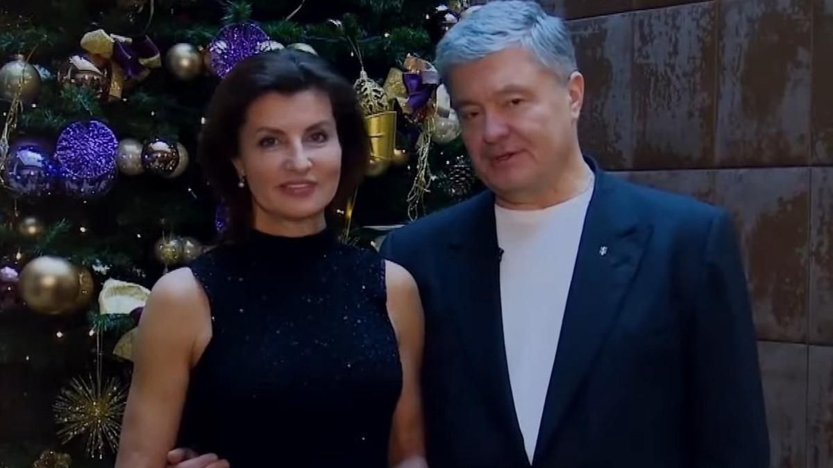"Прямой" и 5 канал снова показали новогоднее поздравление Порошенко вместо президентского "Прямой" и 5 канал снова показали новогоднее поздравление Порошенко вместо президентского