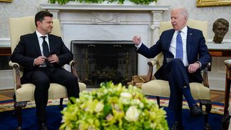 Байден і Зеленський 2 січня о 22:00 проведуть нову телефонну розмову