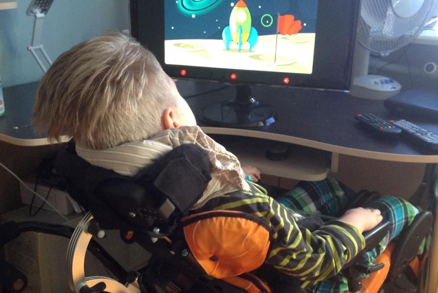 Нужно дорогое лечение: благотворительный вертеп во Львове собирает деньги для больного мальчика Нужно дорогое лечение: благотворительный вертеп во Львове собирает деньги для больного мальчика