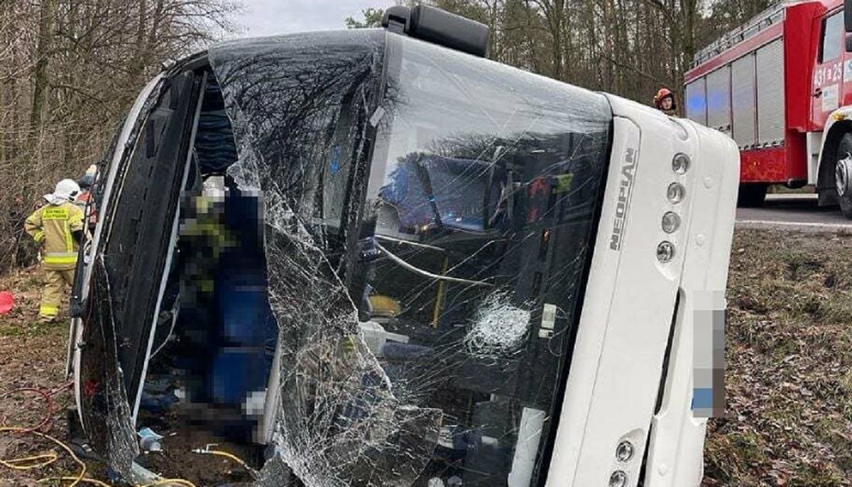 В Польше автобус с туристами из Литвы попал в ДТП: пострадали 13 человек