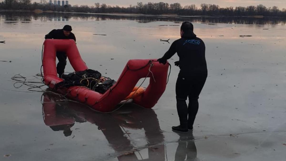 Рыбачил на тонком льду: на Оболони в Киеве утонул мужчина