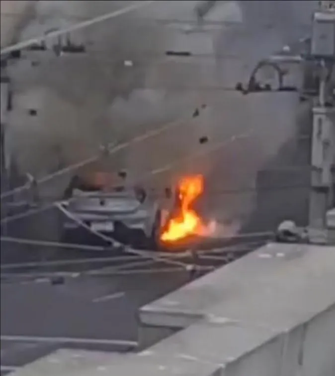 Тіло чоловіка палало Тіло чоловіка палало