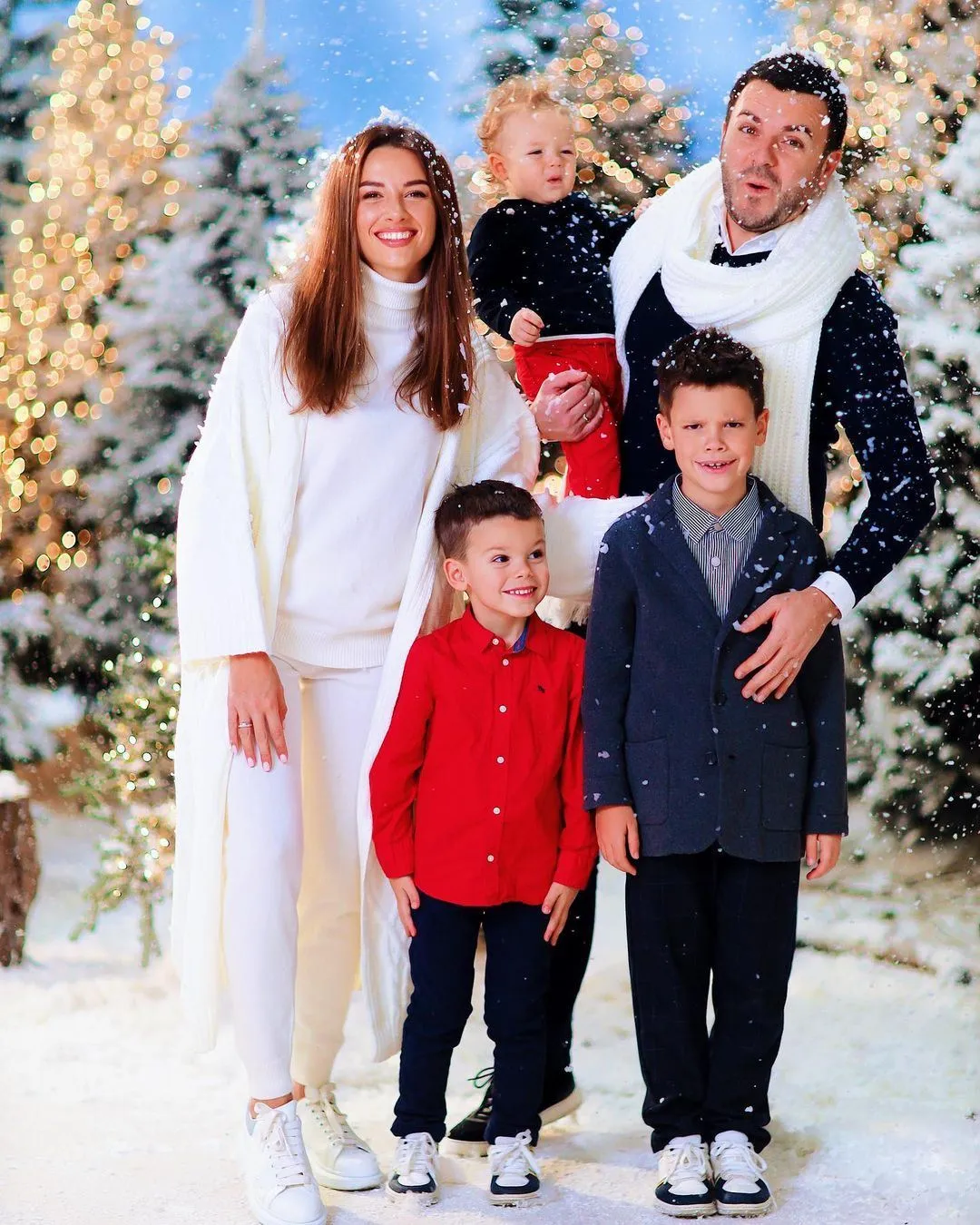 Сім'я Григорія Решетника – дружина та сини Сім'я Григорія Решетника – дружина та сини