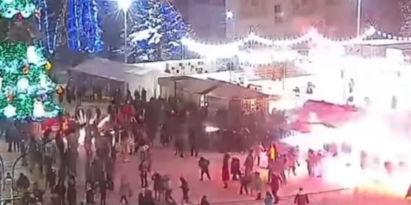 На Дніпропетровщині новорічний салют запустили в натовп людей: відео інциденту - Новини Кам'янського - Дніпро