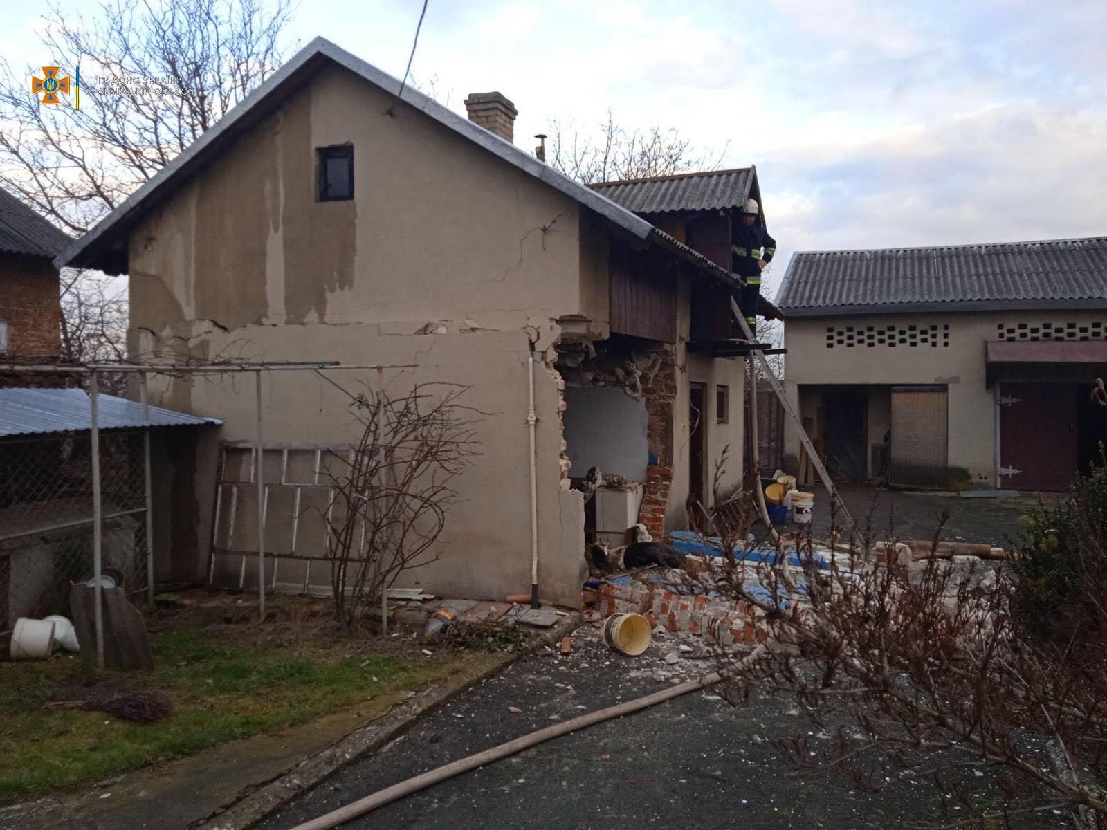 На Львівщині у приватному будинку стався вибух - Львів