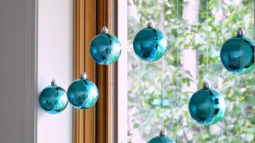 Оригинально украшаем окна на рождественские праздники: фотоидеи с уроками