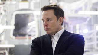 "Підтримує геноцид мусульман": Tesla розкритикували за відкриття автосалону у Сіньцзяні