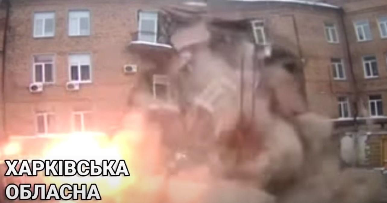 Обвал, вибухи та багато пилу: з'явилося відео моменту падіння будинку в Харкові - Новини Харкова сьогодні - Харків