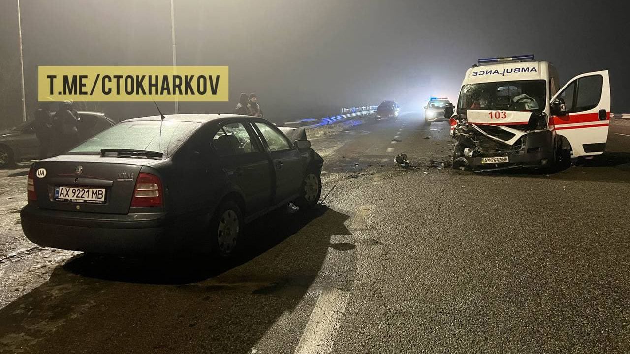 Скорая протаранила легковушку под Харьковом: есть погибший – видео момента столкновения - Новости Харьков - Харьков