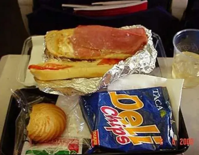 Худшая еда на борту самолета