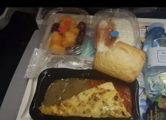 Худшая еда на борту самолета