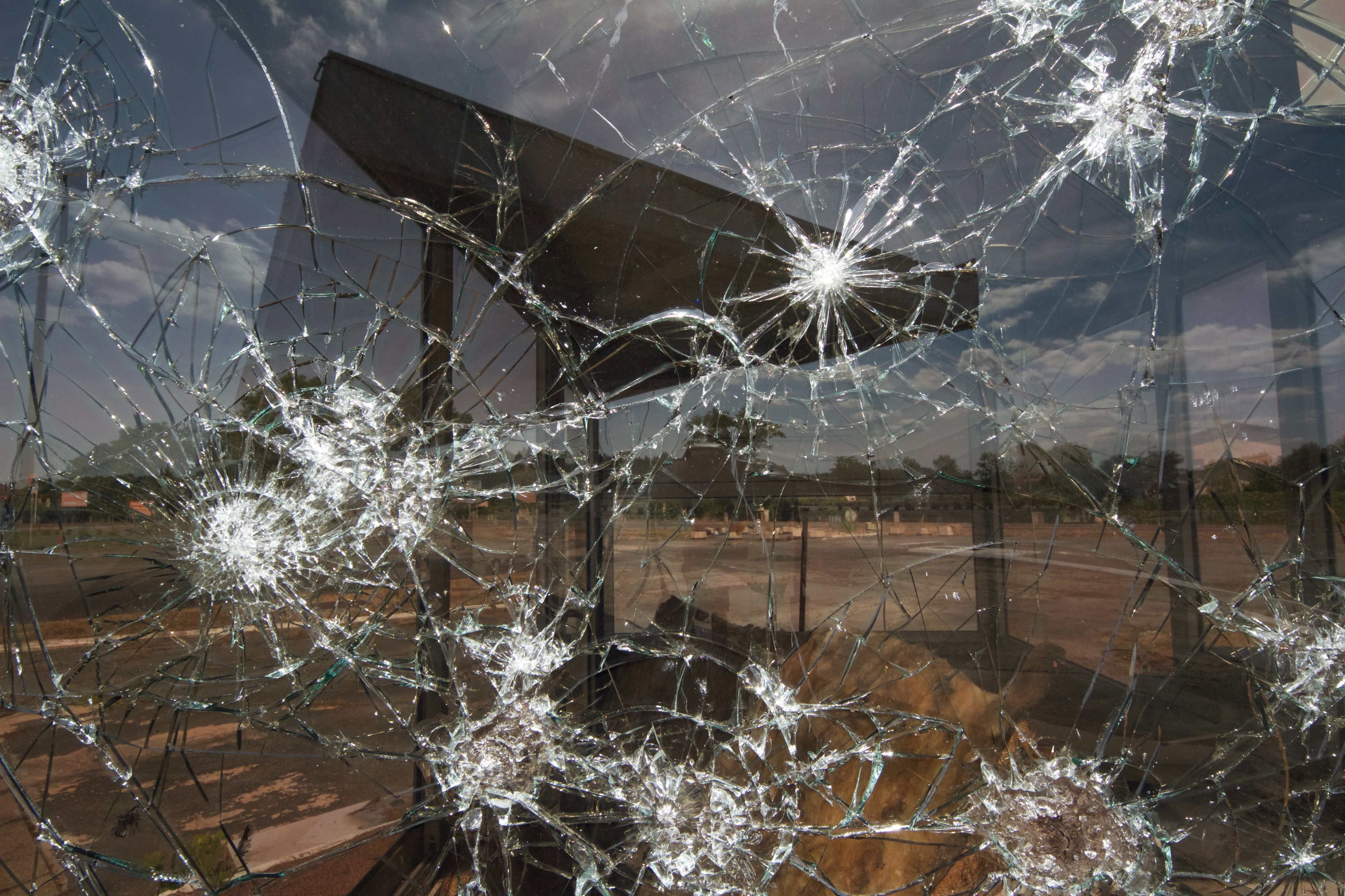 У Казахстані люди нападають на магазини зі зброєю, – ЗМІ - 24 Канал У Казахстані люди нападають на магазини зі зброєю, – ЗМІ - 24 Канал