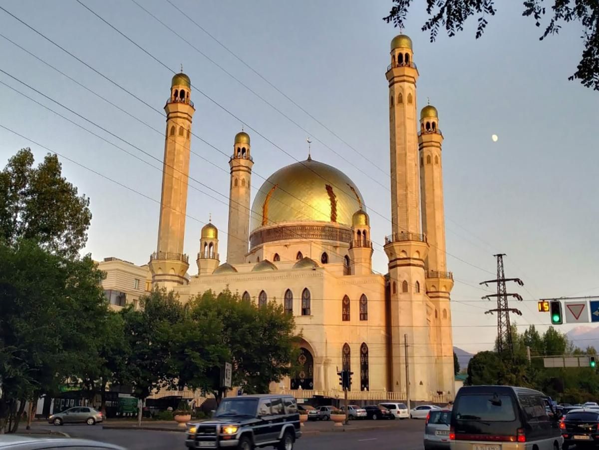 В Казахстане отменили религиозные мероприятия и закрыли храмы В Казахстане отменили религиозные мероприятия и закрыли храмы