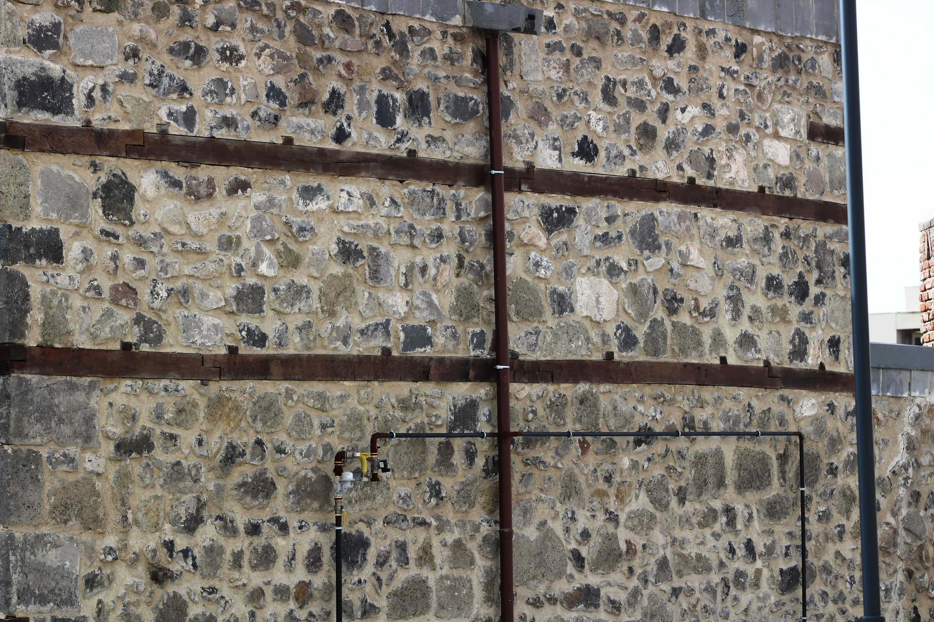 Чому на турецьких будинках можна побачити дерев'яні балки