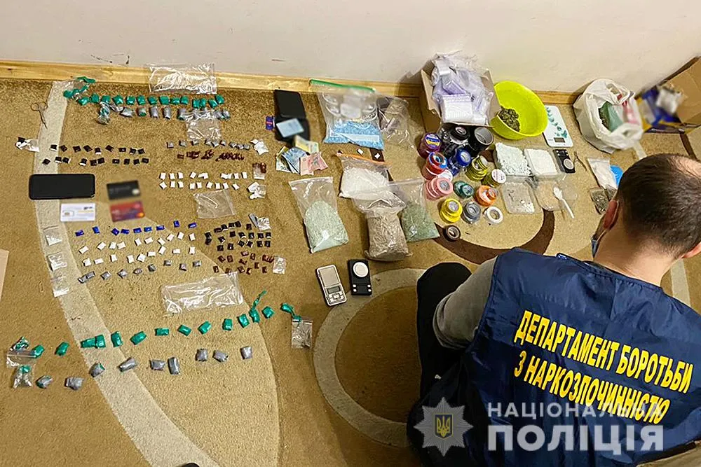 У Львові в наркоторговця вилучили заборонені речовини на 2 мільйони гривень