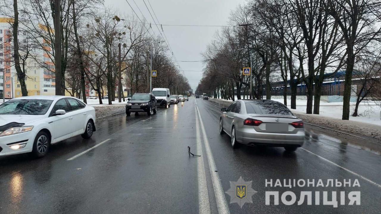 В Харькове маршрутка насмерть сбила женщину на переходе