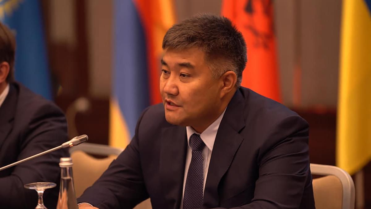 Влада поверне контроль за 2– 3 дні, – посол Казахстану в Україні - 24 Канал