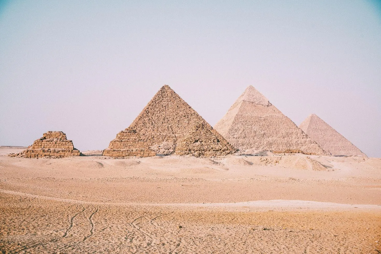 Чому в Єгипті перестали будувати піраміди