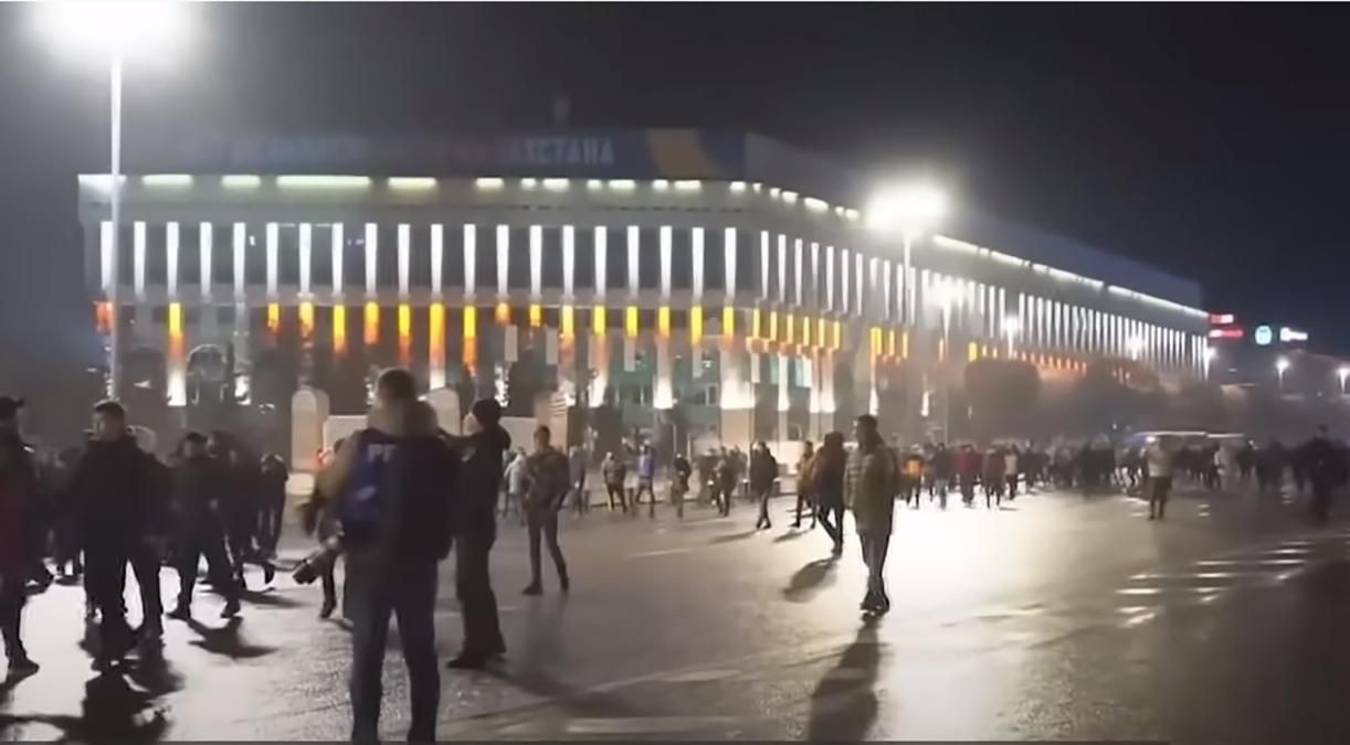 Силовики в Алмати попередили про жорстоку "зачистку", протестувальникам дають 10 хвилин - 24 Канал