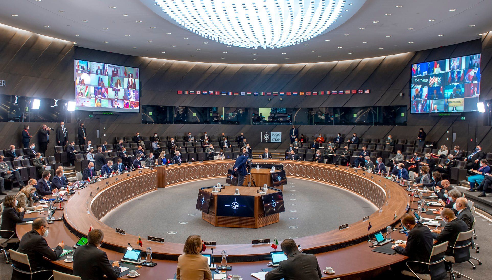 Очільники МЗС НАТО на терміновому засіданні закликали Росію до деескалації та діалогу - 24 Канал Очільники МЗС НАТО на терміновому засіданні закликали Росію до деескалації та діалогу - 24 Канал