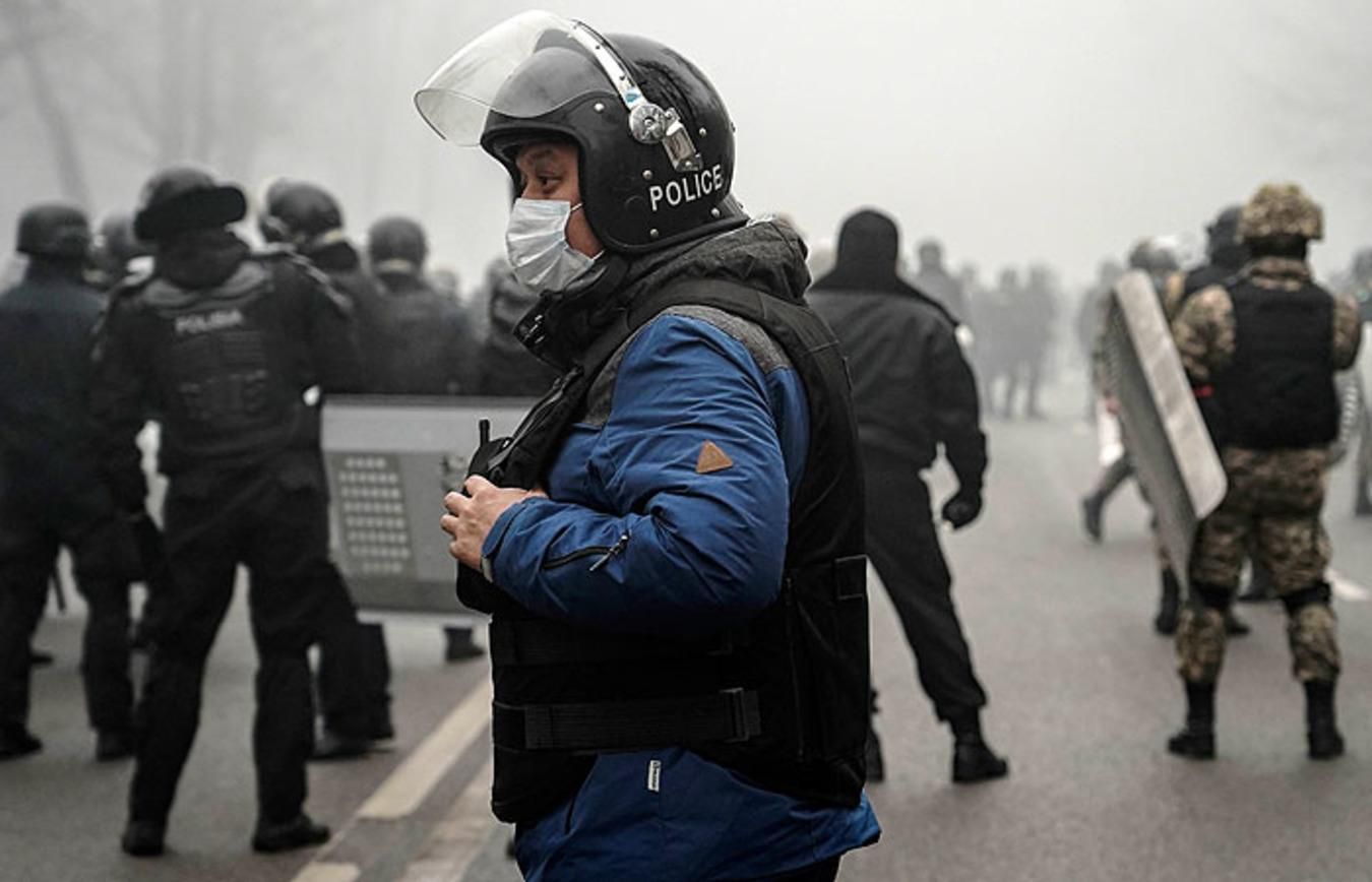 Через "порушення порядку": в казахському Костанаї затримали майже 700 людей - 24 Канал Через "порушення порядку": в казахському Костанаї затримали майже 700 людей - 24 Канал