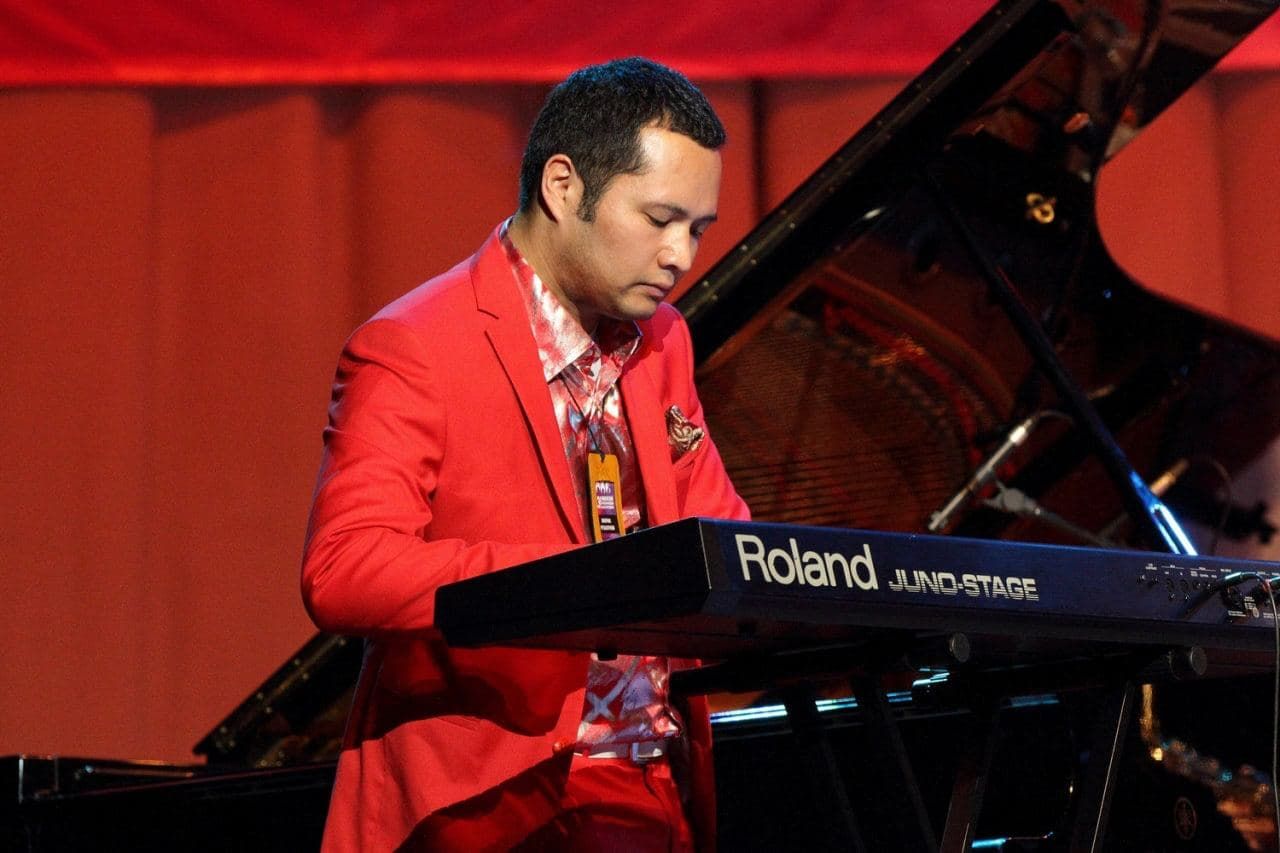 Силовики в Казахстані видали за мародера відомого джазового музиканта - 24 Канал Силовики в Казахстані видали за мародера відомого джазового музиканта - 24 Канал