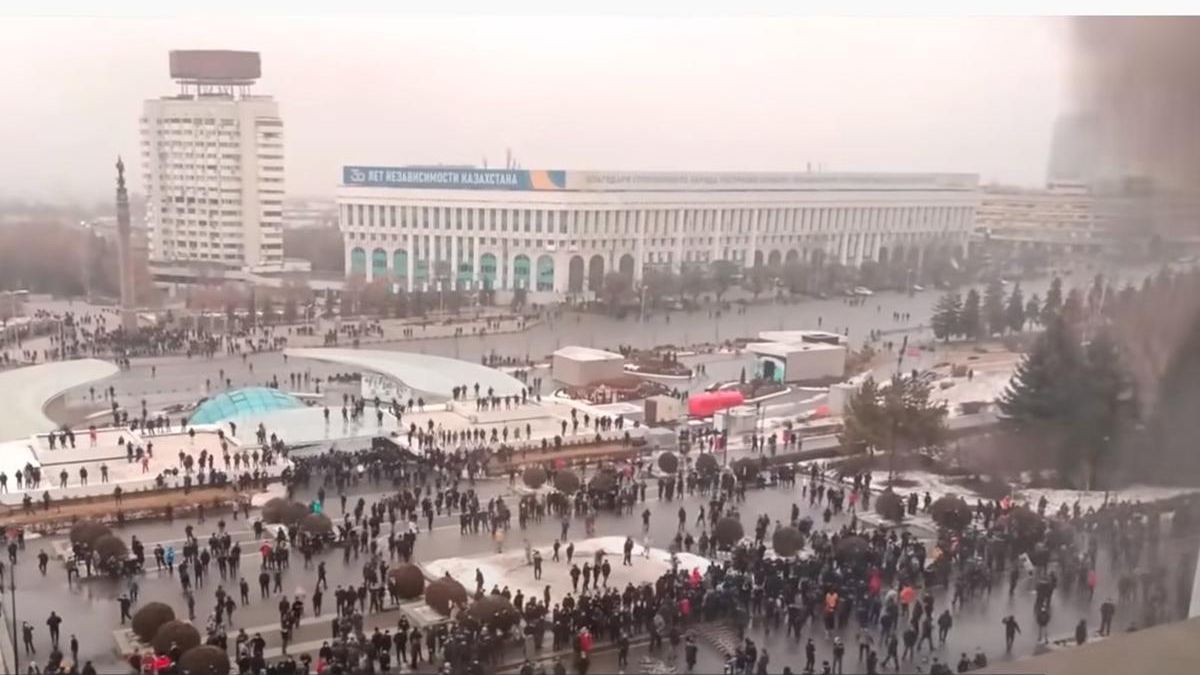 У Казахстані під час сутичок загинули 164 людини: серед них 3 дітей - 24 Канал