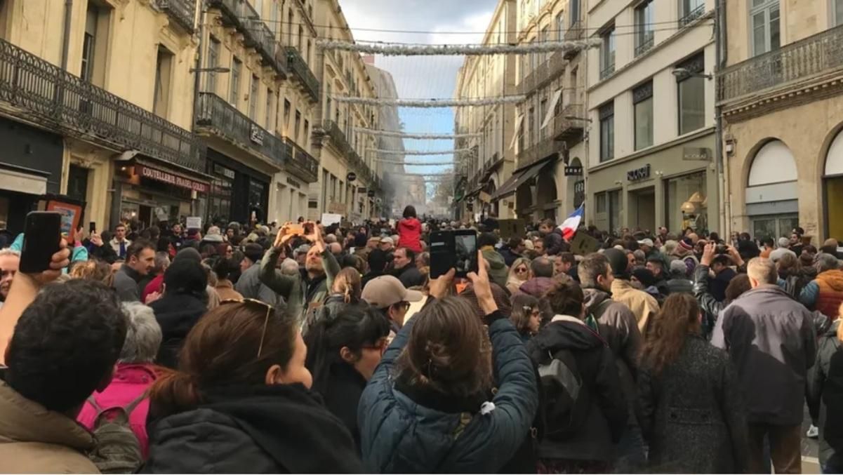 На вулиці Франції вийшли понад 100 тисяч людей: протестували проти паспортів вакцинації - 24 Канал