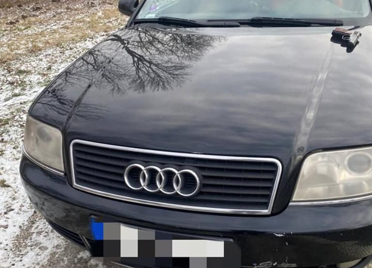 Закарпатець погрожував водієві пістолетом через обгін на трасі Київ – Чоп: фото з місця події - Новини Львів - Львів Закарпатець погрожував водієві пістолетом через обгін на трасі Київ – Чоп: фото з місця події - Новини Львів - Львів