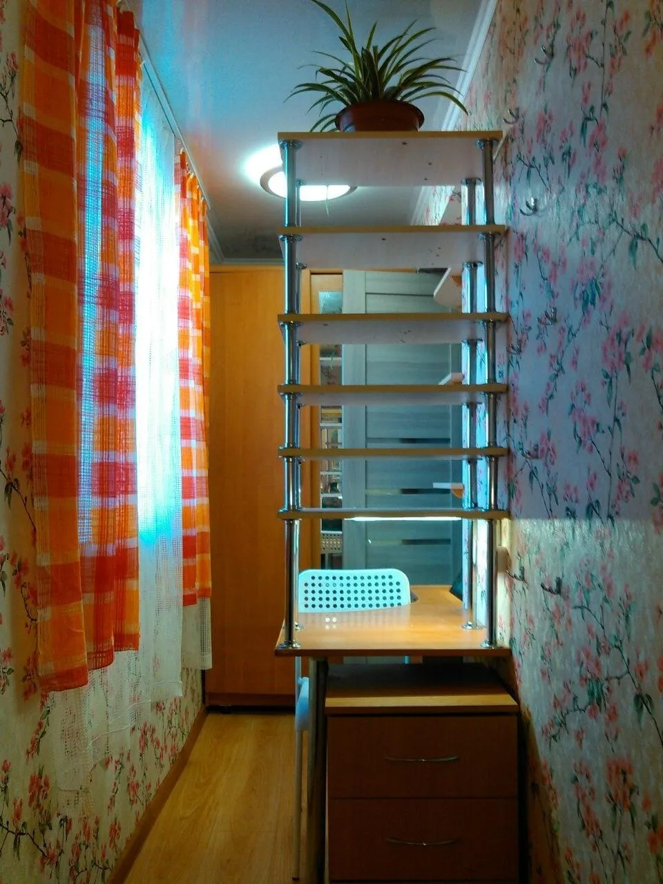 Оренда кімнати в Києві, на Лісовому масиві здають балкон за 4 тисячі гривень Оренда кімнати в Києві, на Лісовому масиві здають балкон за 4 тисячі гривень