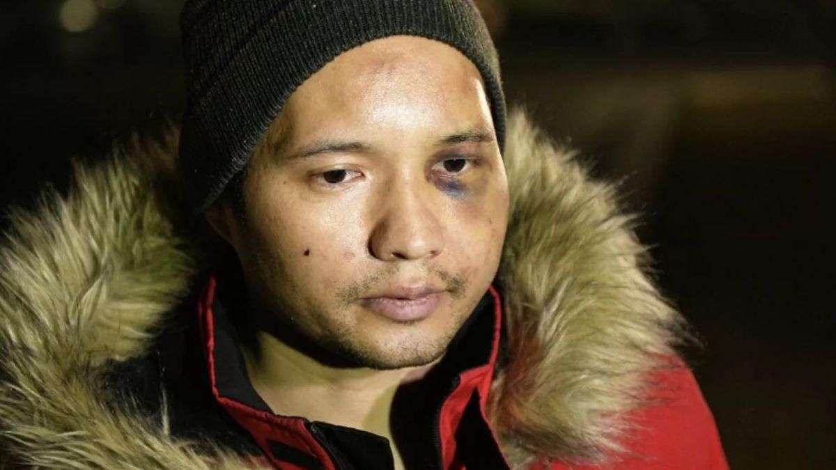 Обличчя в синцях: з'явилося відео з киргизьким музикантом, якого затримали в Казахстані - 24 Канал