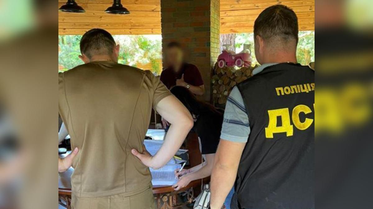 Крали мільйони на ремонтах садочків і шкіл: у Дніпрі викрили цинічну корупційну схему - Новости Днепра - Днепр Крали мільйони на ремонтах садочків і шкіл: у Дніпрі викрили цинічну корупційну схему - Новости Днепра - Днепр