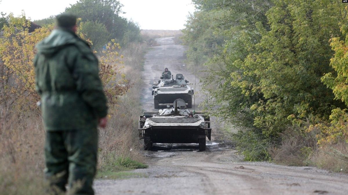 Окупанти на Донбасі приводять війська у готовність: посилено шукають резервистів - 24 Канал
