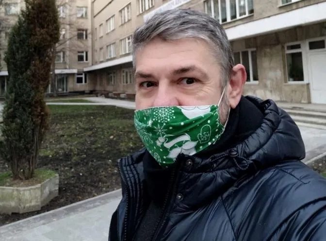 Львівський священник розповів про свій стан після бустерної дози від COVID-19