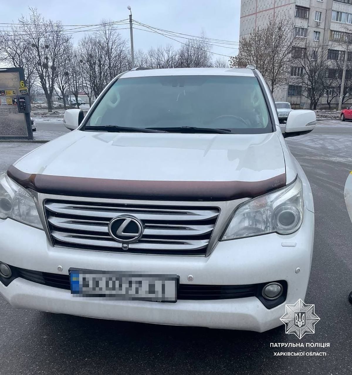 Ганяв вулицями і порушував правила: мати посадила за кермо Lexus неповнолітнього сина - Свіжі новини Харкова - Харків