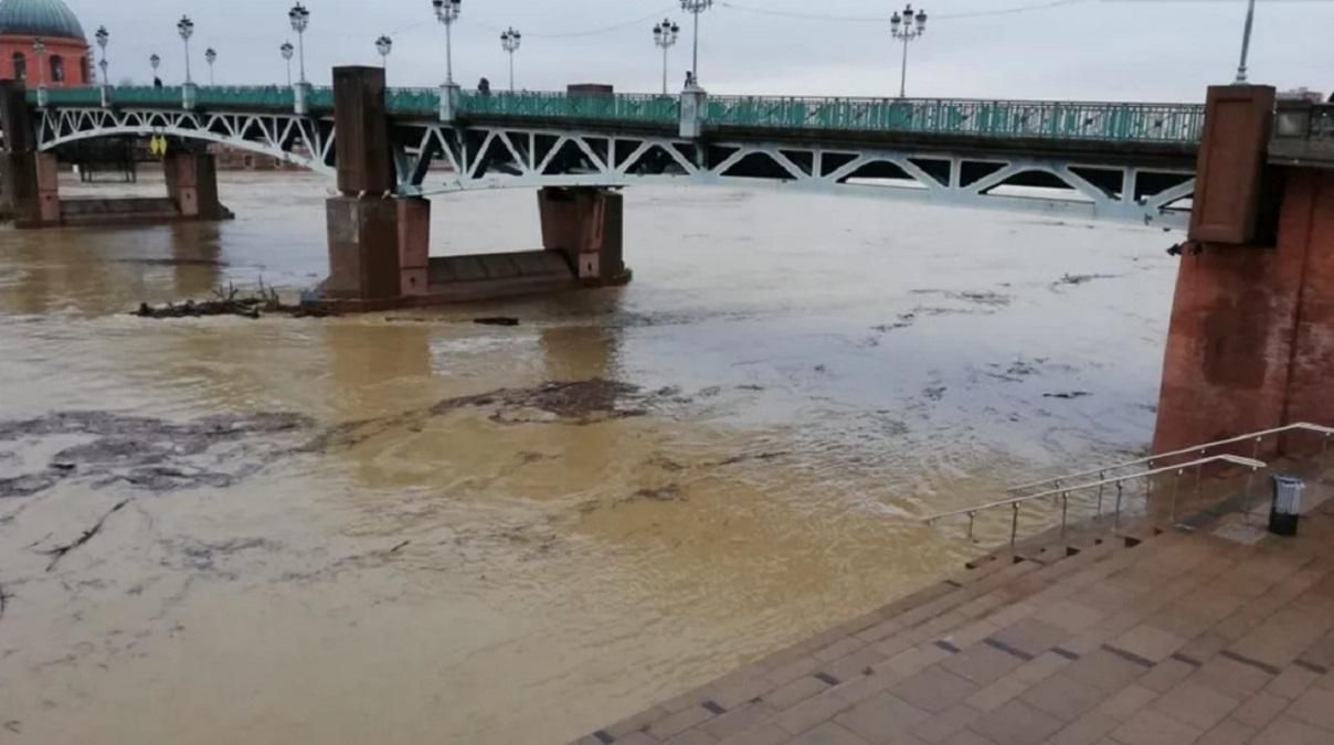 Европу снова накрывает циклон: во Франции и Испании объявили об опасности подтоплений Европу снова накрывает циклон: во Франции и Испании объявили об опасности подтоплений