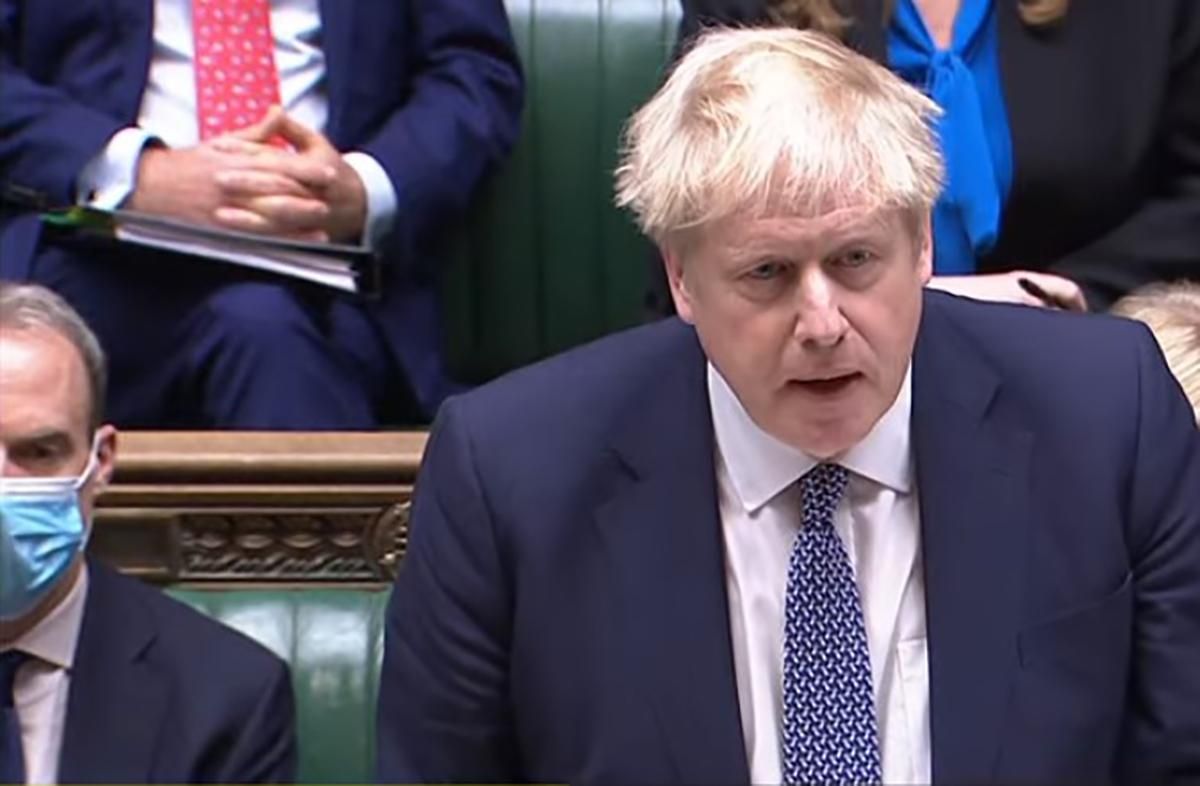 Джонсон зізнався в парламенті, що був на вечірці під час локдауну - 24 Канал Джонсон зізнався в парламенті, що був на вечірці під час локдауну - 24 Канал