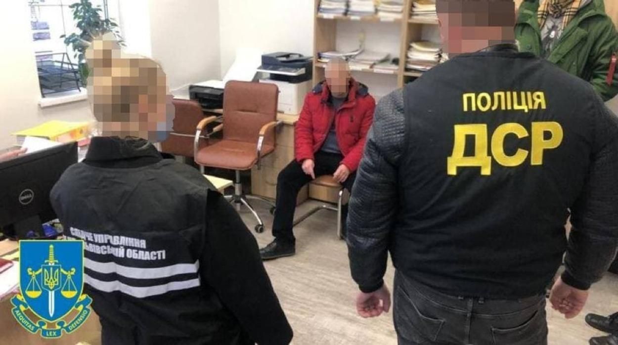 На Львівщині посадовця міськради затримали за хабарництво - Новини Львів - Львів На Львівщині посадовця міськради затримали за хабарництво - Новини Львів - Львів