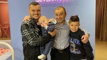 Дружина Віктора Павліка показала, як його діти відреагували на її вагітність: курйозне відео