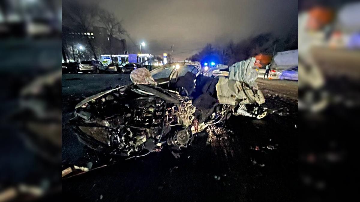 В Одессе фура разорвала легковушку на части: водитель превысил норму алкоголя в 13 раз В Одессе фура разорвала легковушку на части: водитель превысил норму алкоголя в 13 раз